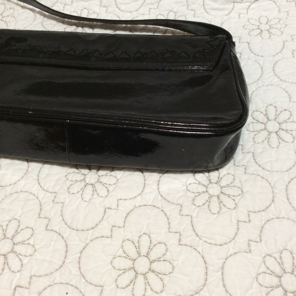 BCBGMAXAZRIA genuine Italian leather bag - Picture 4 of 7